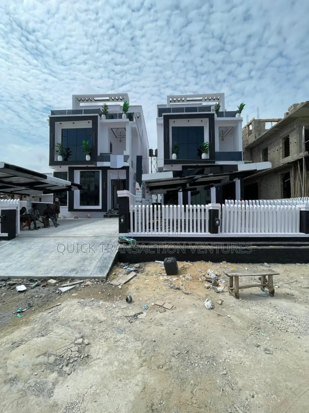 5bdrm Duplex in Megamound Estate, Ikota for sale in Ikota