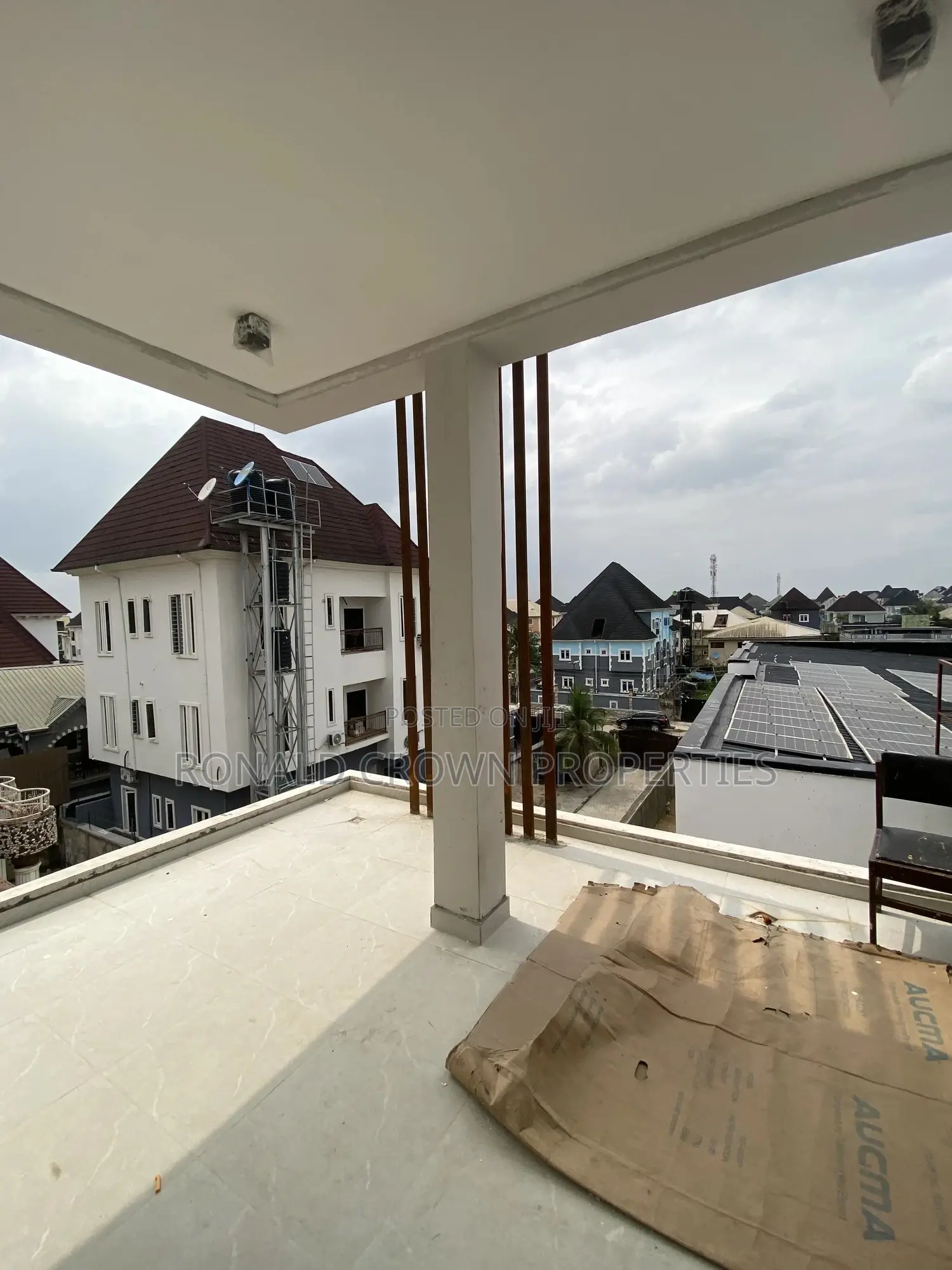 6bdrm Duplex in Ago Palace for sale in Ago Palace