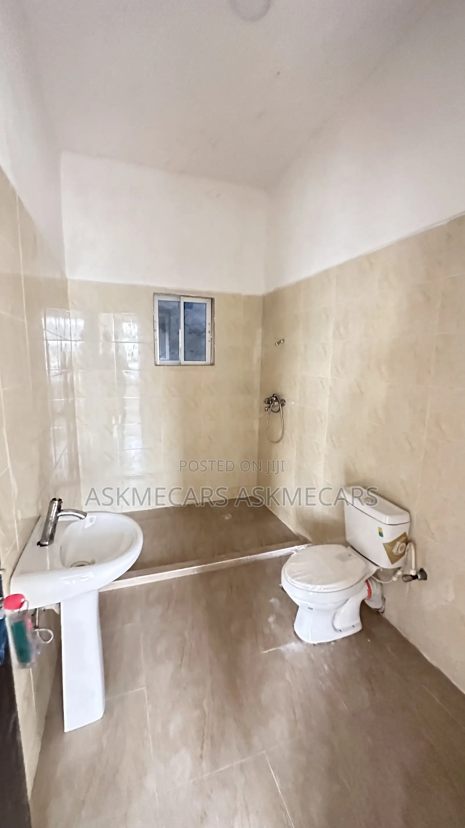 4bdrm Maisonette in Gra, Abijo for rent in Abijo