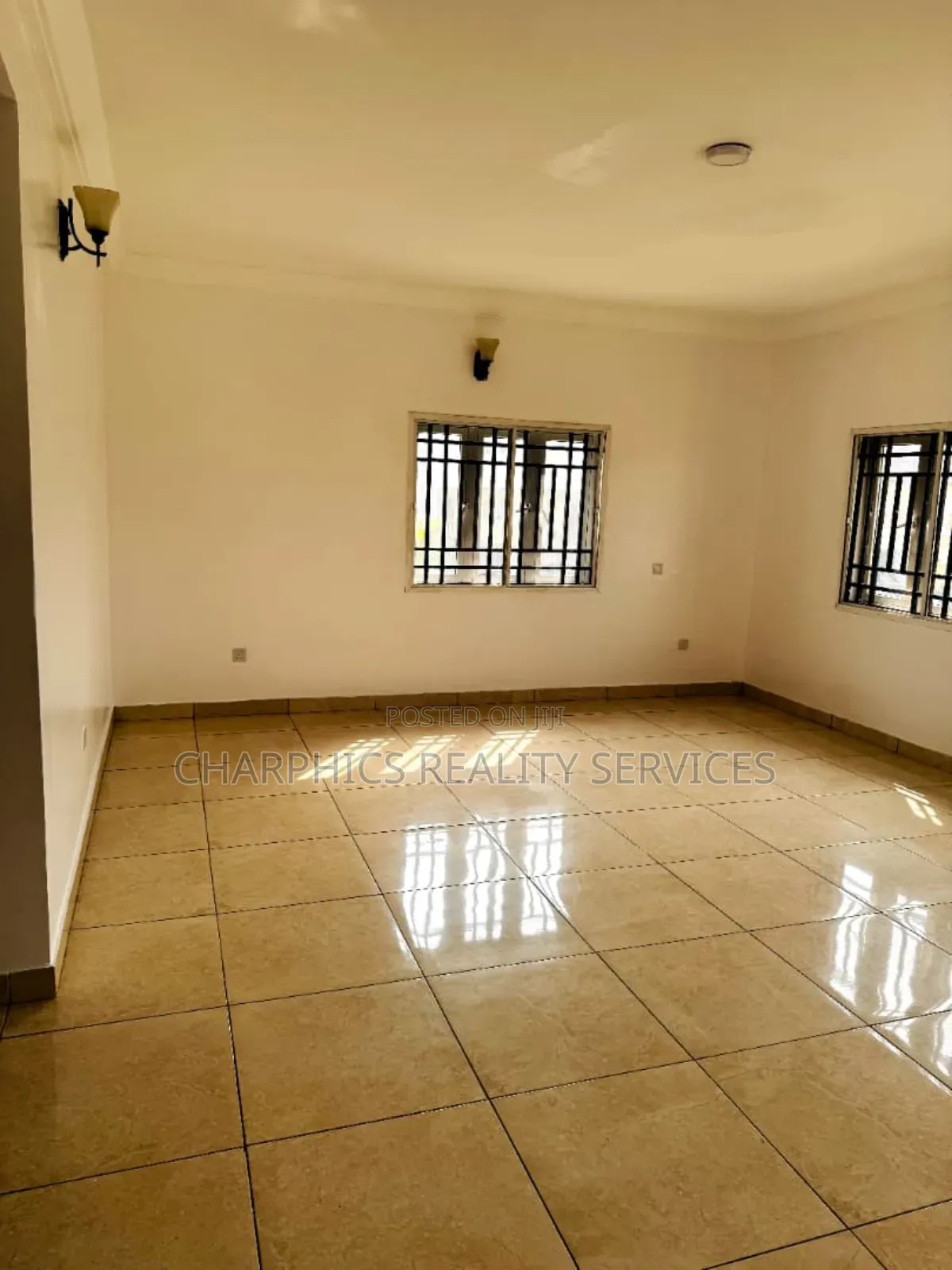 3bdrm Apartment in Ilupeju for sale in Ilupeju
