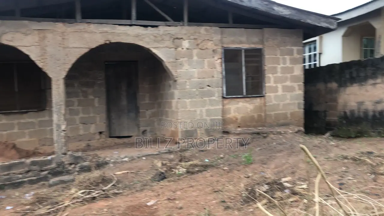 A Tenement 4 Rums Uncompltd on a Full Plot of Land in a Good Environmt in Ado-Odo/Ota