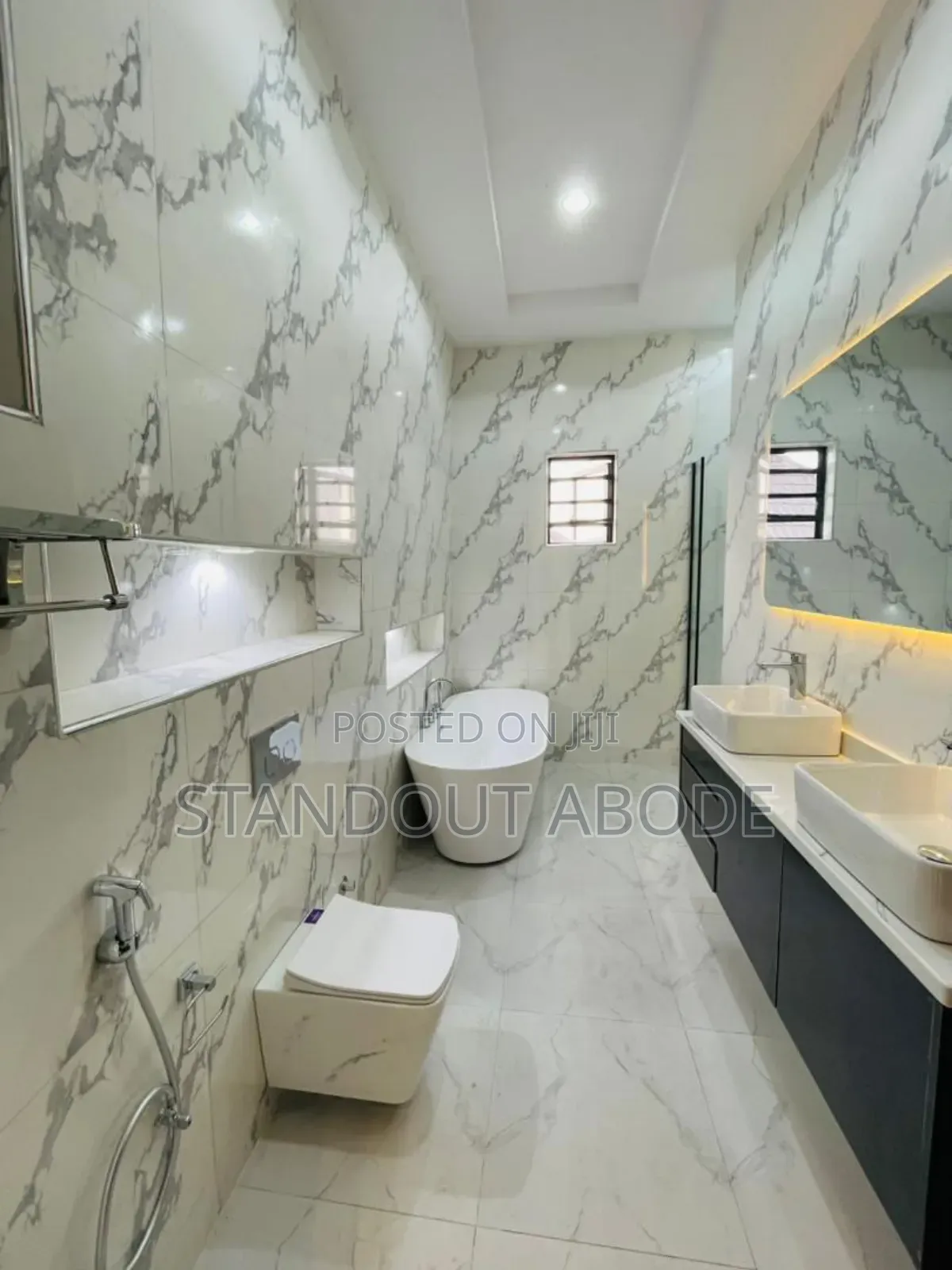 5bdrm Duplex in In An Estate, Adeniyi Jones for sale in Adeniyi Jones