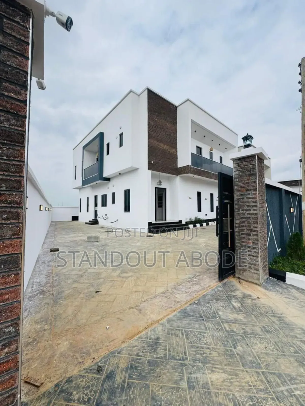 4bdrm Duplex in In A Secure Estate, Ogba for sale in Ogba