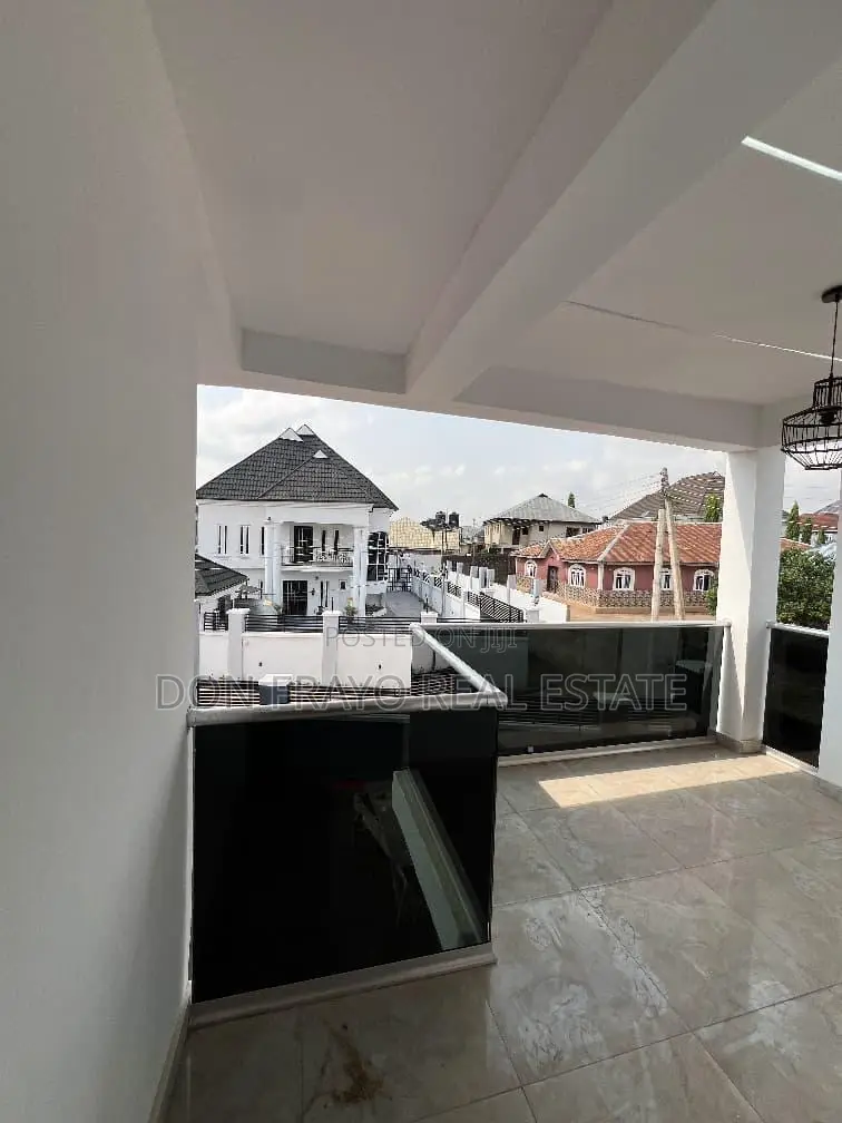 5bdrm Duplex in Akoto Estate Elebu, Akala Express for sale in Akala Express