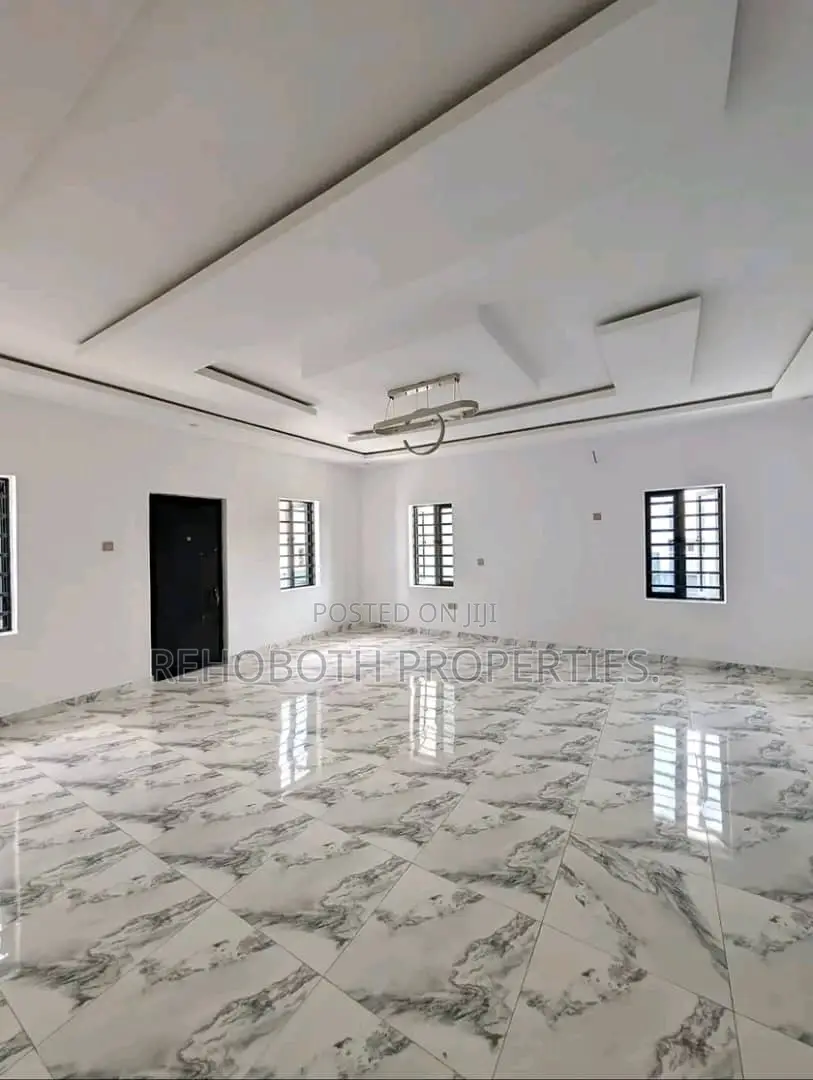 4bdrm Duplex in Chief Lateef Oyelade, Rind Road for sale in Rind Road