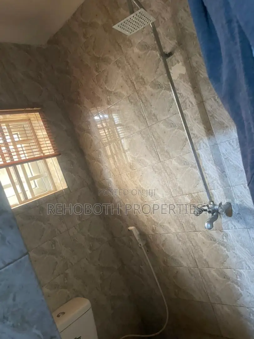 2bdrm Bungalow in Oke Ibukun, Akala Express for rent in Akala Express