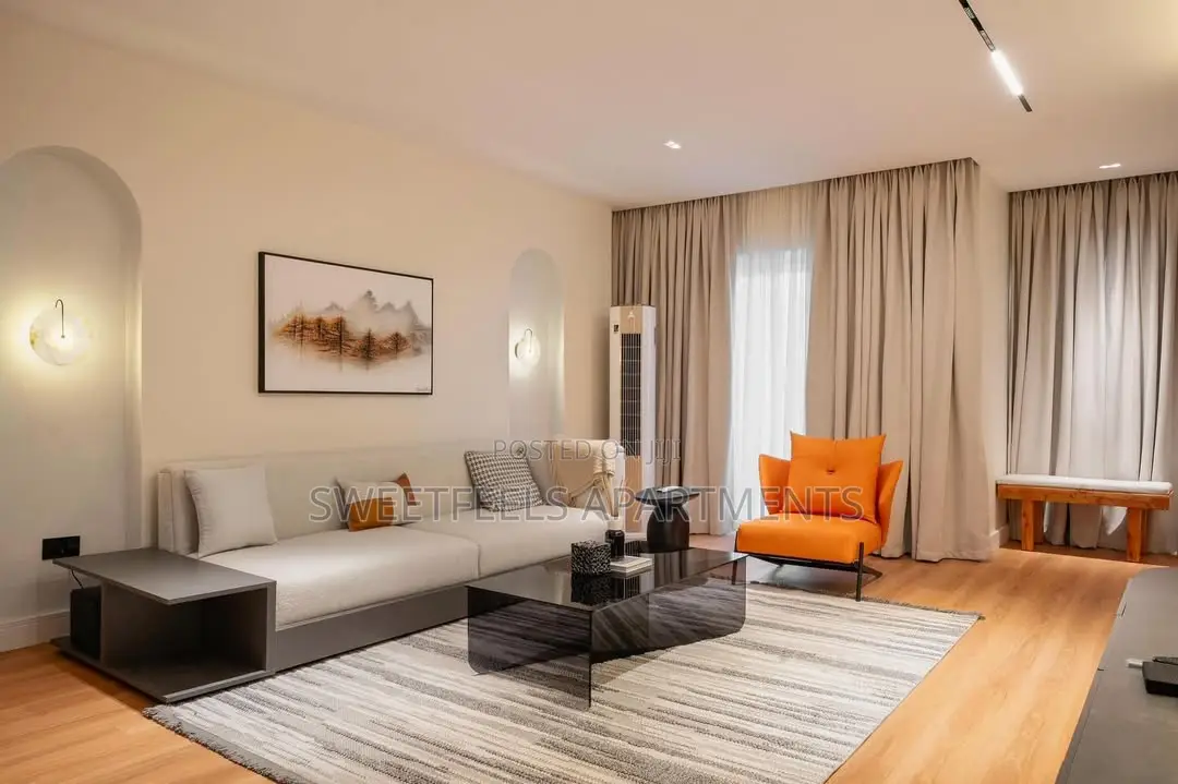 Brand New Luxury 2 Bedroom Proximity to Circle Mal in Osapa london