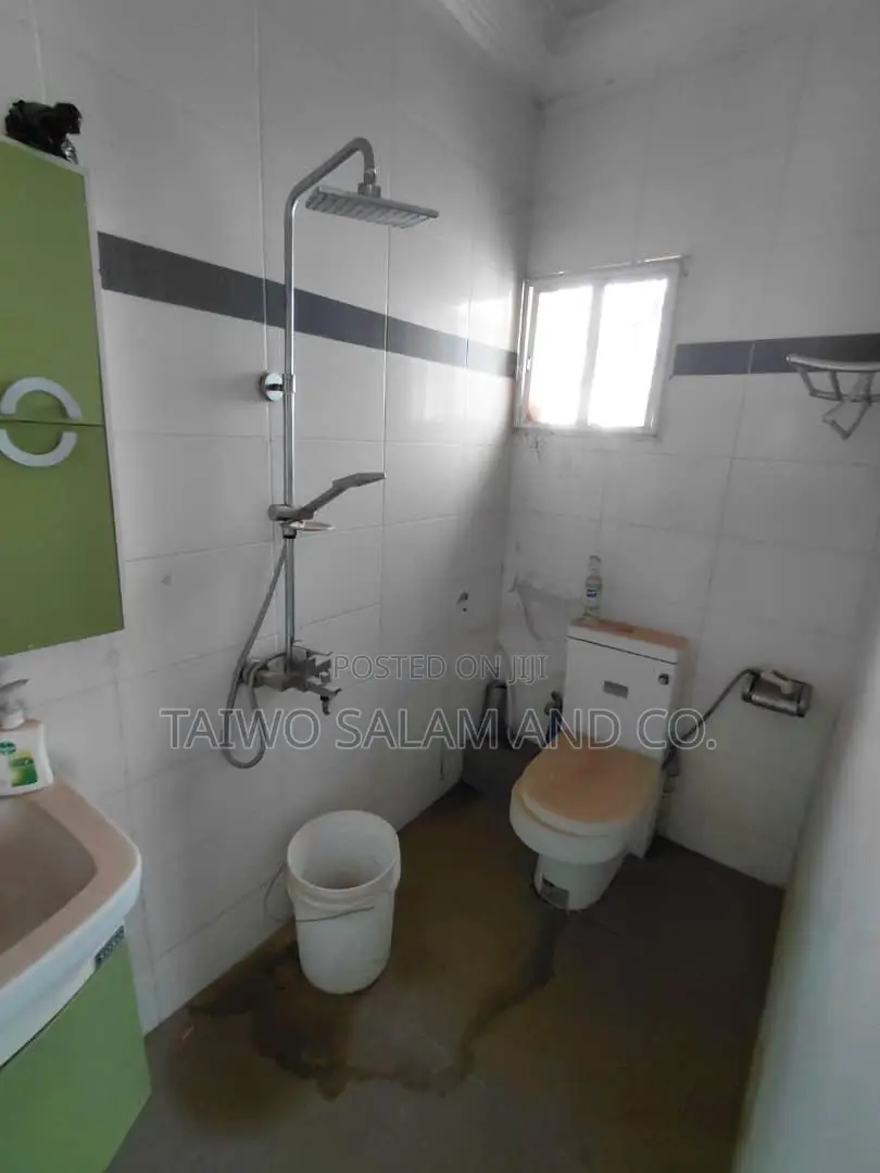 4bdrm Duplex in Akala Express for sale in Akala Express