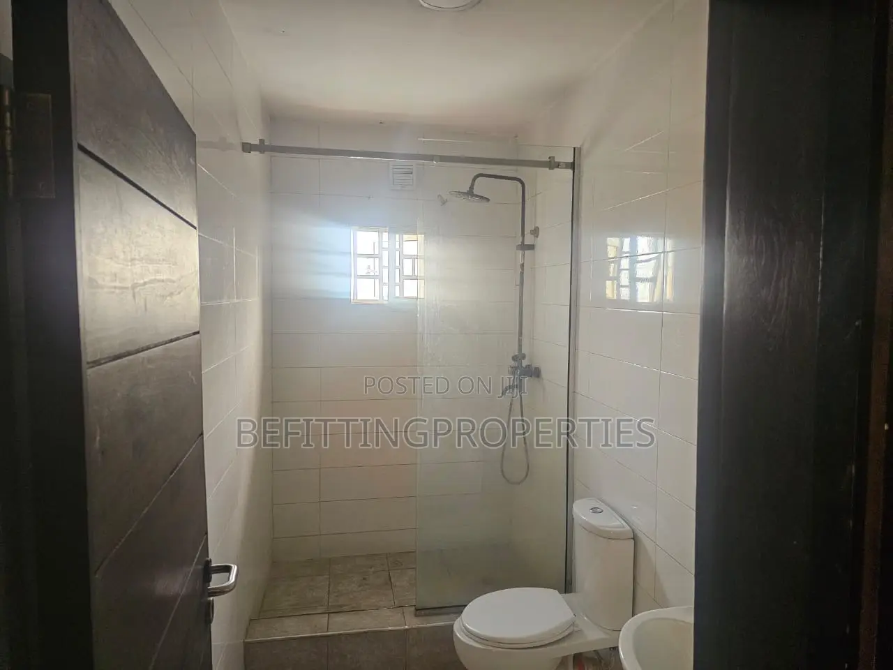 3bdrm Block of Flats in Lekki for sale in Lekki