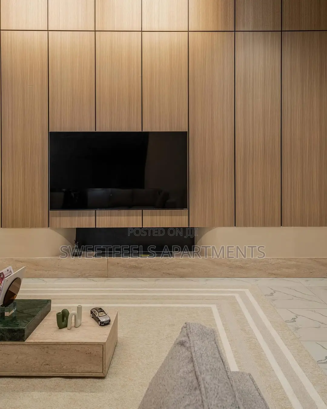 Luxury 2 Bedroom Apartment With Swimming Pool, Elevator and Ps5 in Ikate
