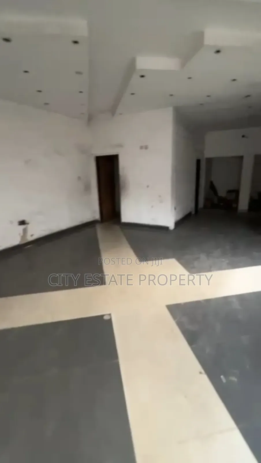 Stand-Alone Duplex Office Space for Lease 4 Offices On Mojir Aba Rd Ph in Port-Harcourt