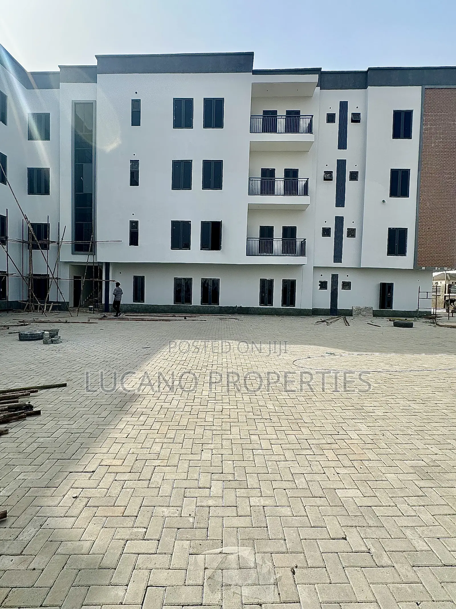 3bdrm Block of Flats in Jahi District for sale in Jahi