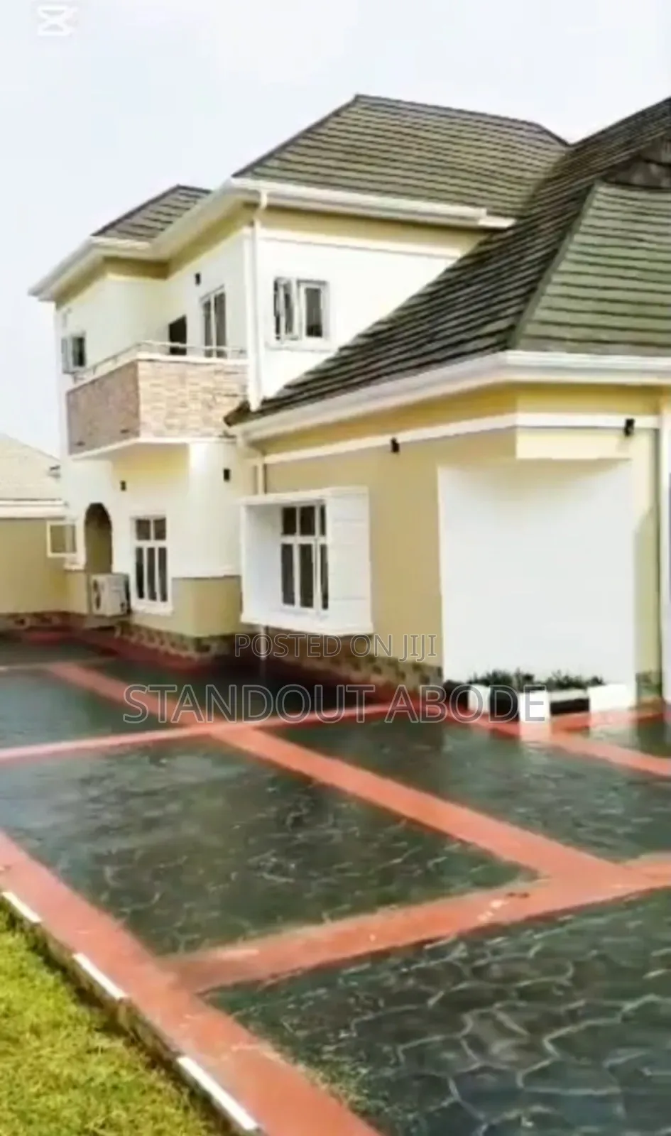 4bdrm Bungalow in Unilag Estate, GRA Phase 1 for sale in GRA Phase 1