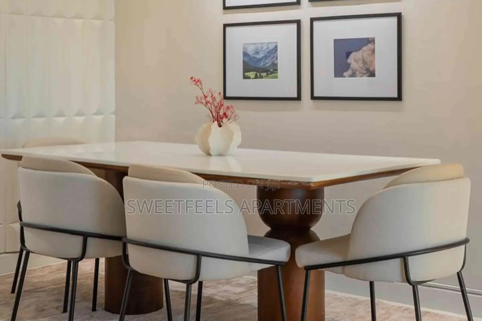 Lovely Cozy 2 Bedrooms Apartment With Balcony in Lekki Phase 1