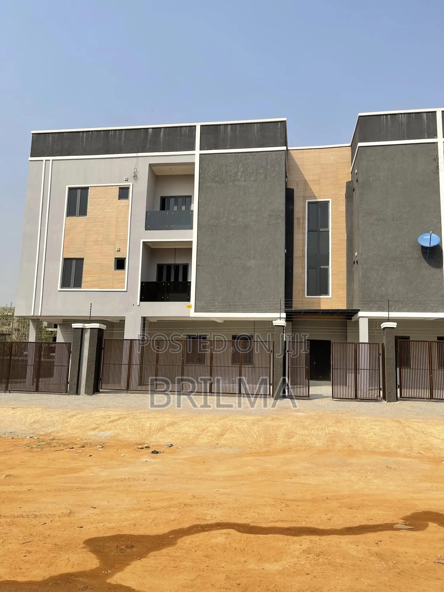 3bdrm Block of Flats in Jahi for sale in Jahi