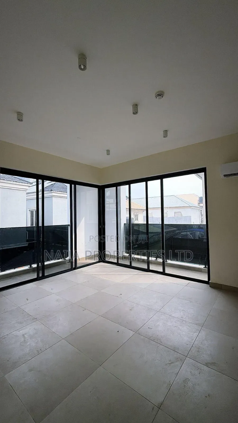 2bdrm Apartment in Lekki Phase 1 for rent in Lekki Phase 1