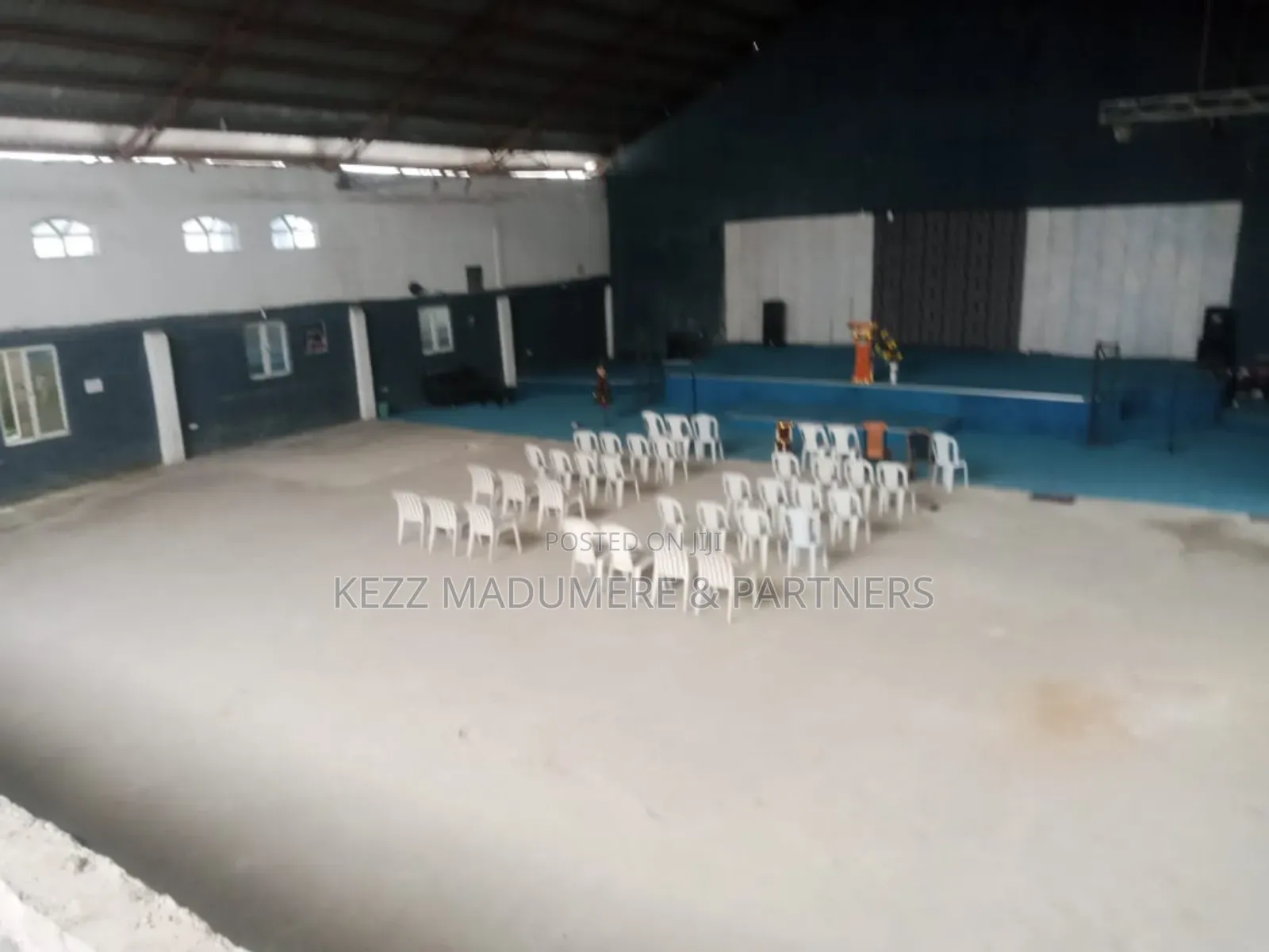 For Sale : 1000 SQMTRS Warehouse Off Airport Rd,Ph in Port-Harcourt