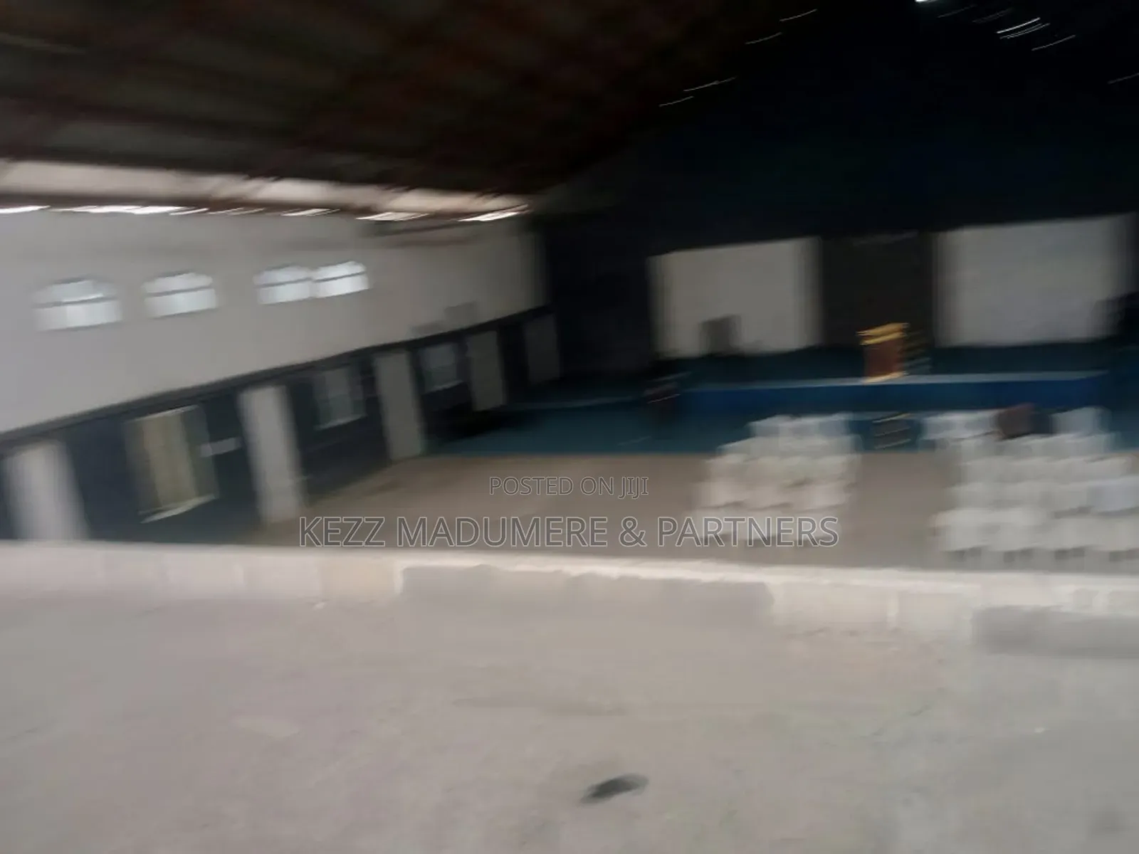For Sale : 1000 SQMTRS Warehouse Off Airport Rd,Ph in Port-Harcourt