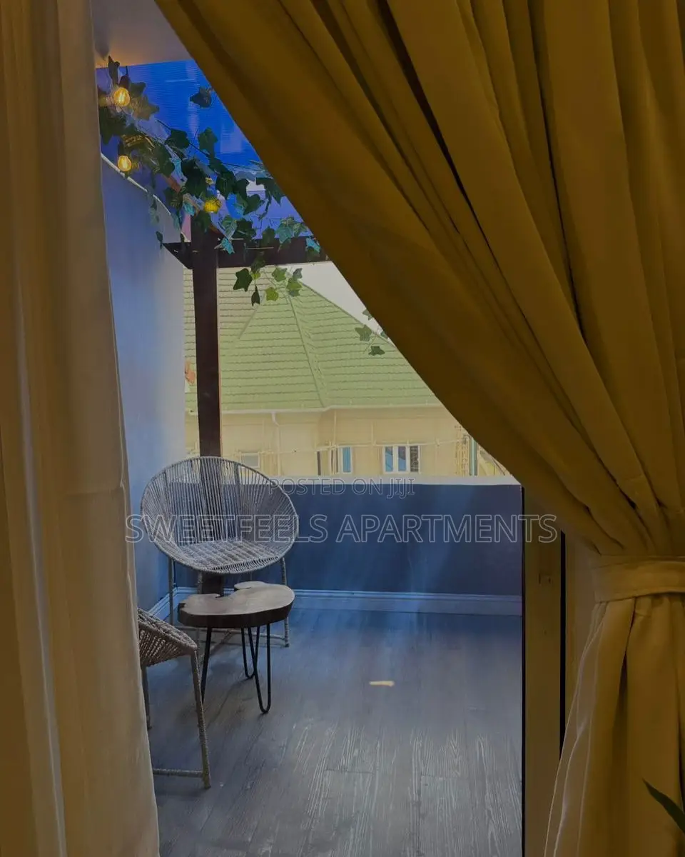 Very Luxurious Big Studio Penthouse in Lekki Phase 1