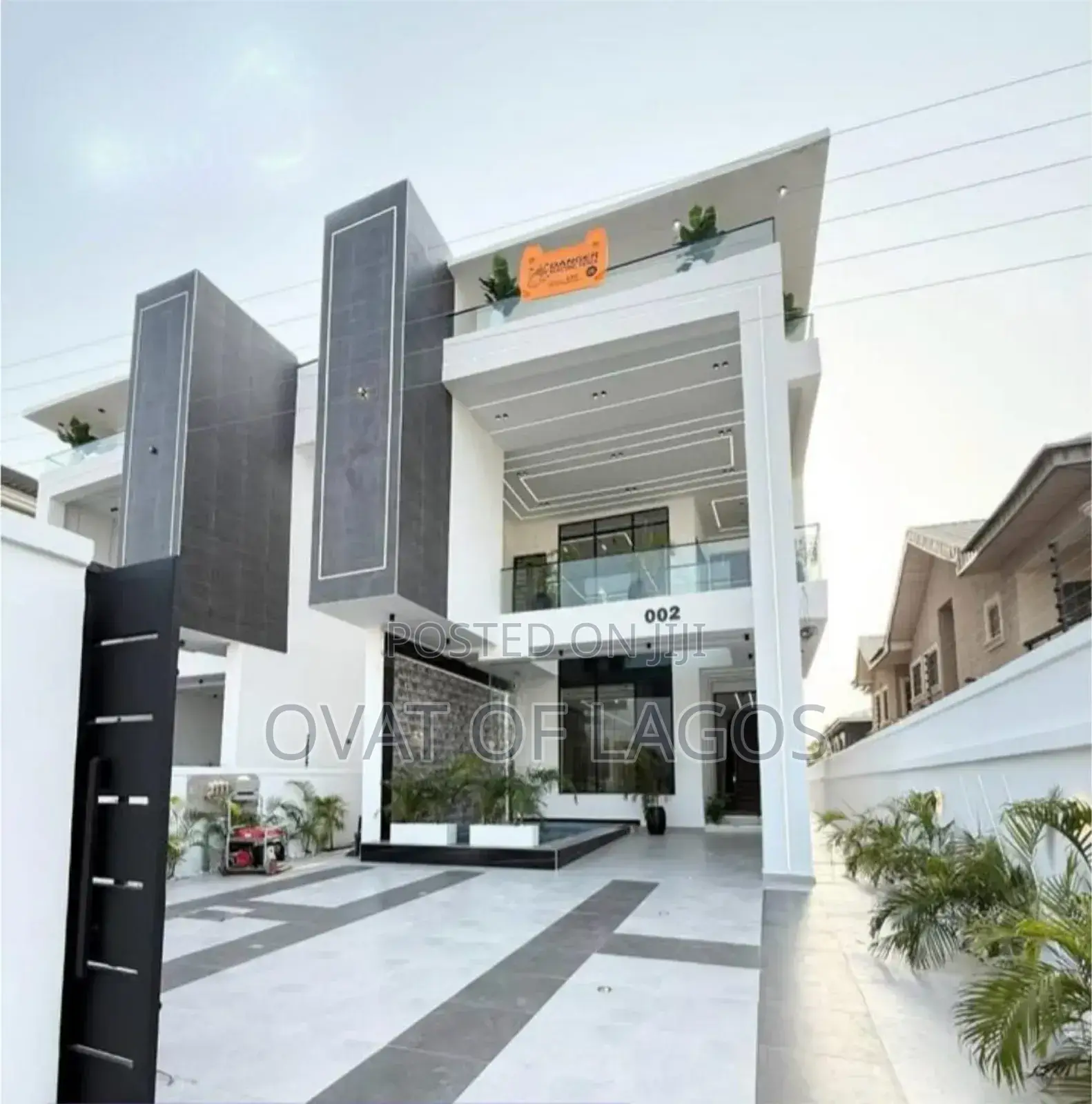 5bdrm Duplex in Ikota Villa for sale in Ikota