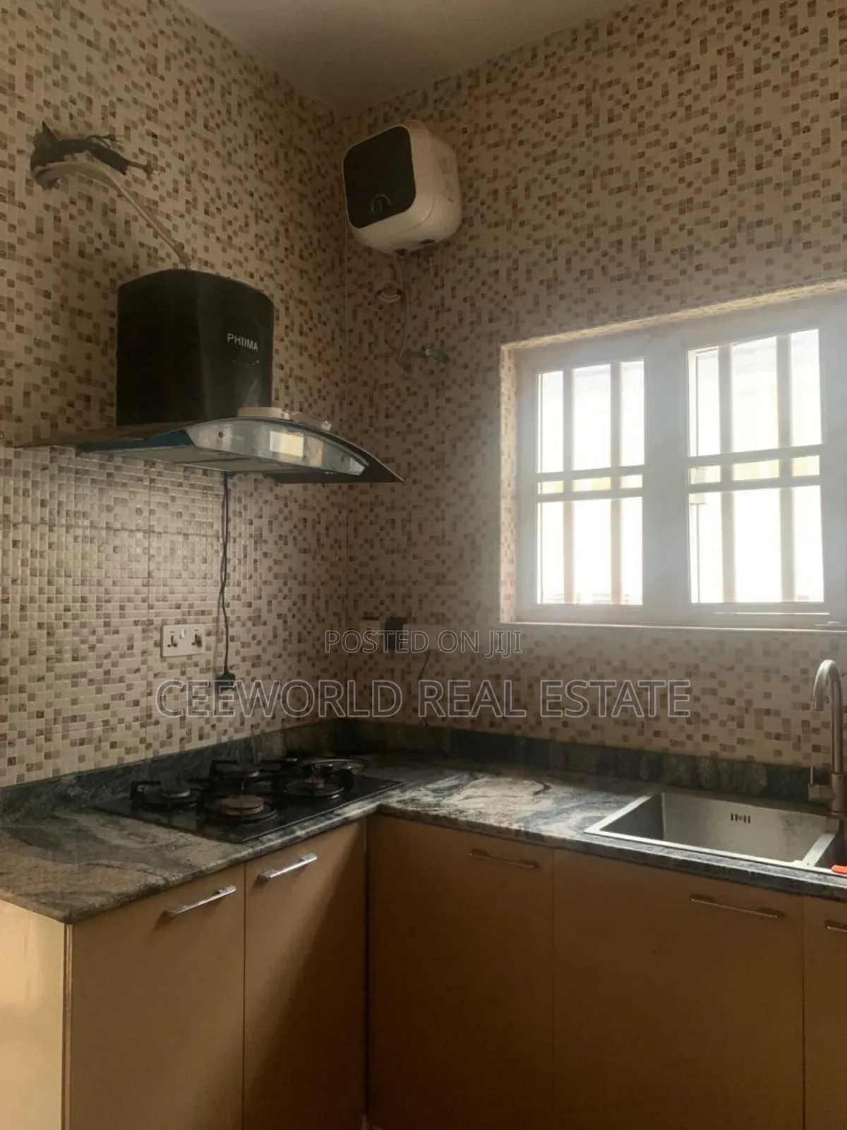 3bdrm Bungalow in Carlton Gate Estate, Akobo for sale in Akobo
