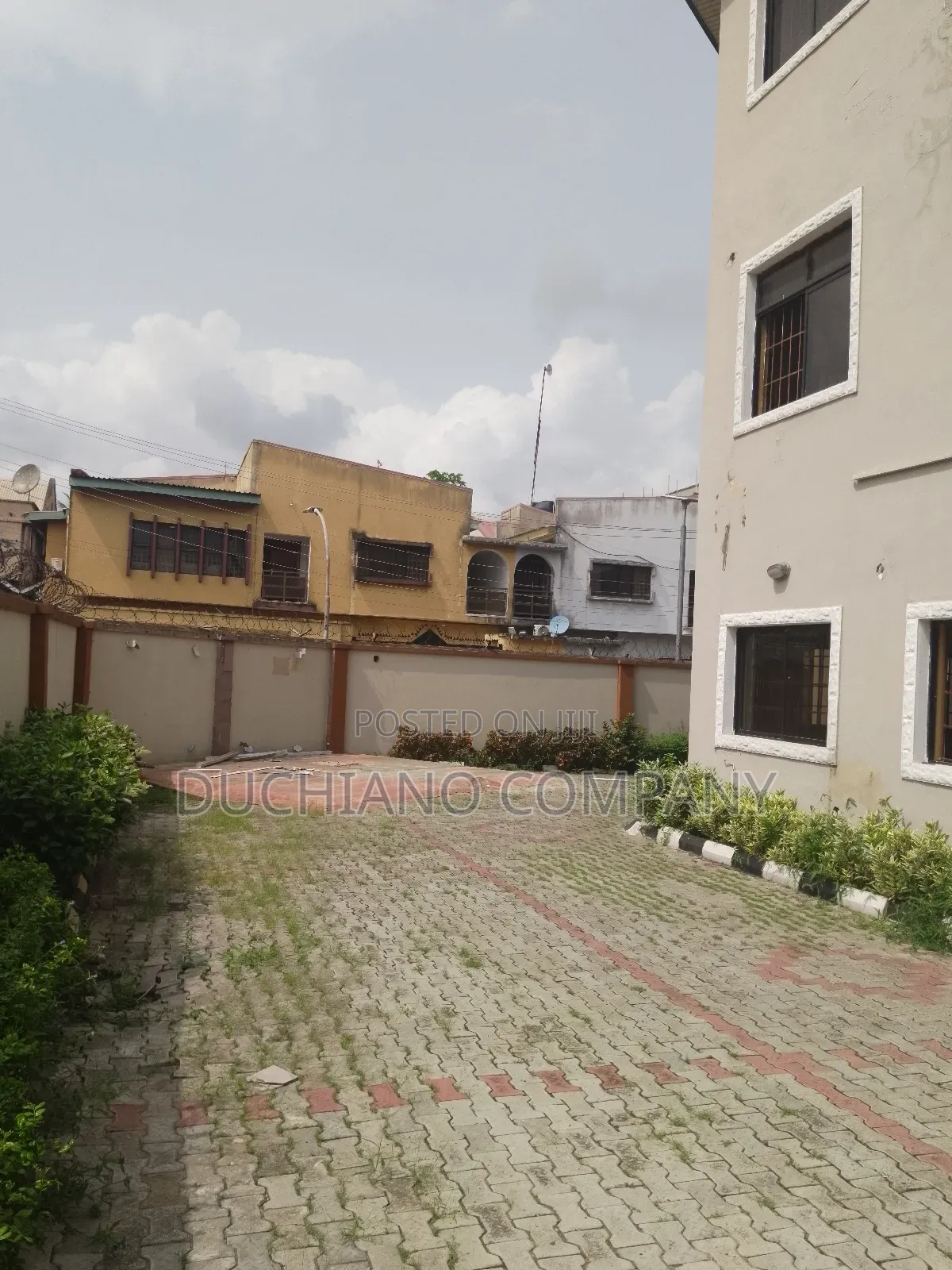 8bdrm Duplex in Ikeja GRA for rent in Ikeja GRA