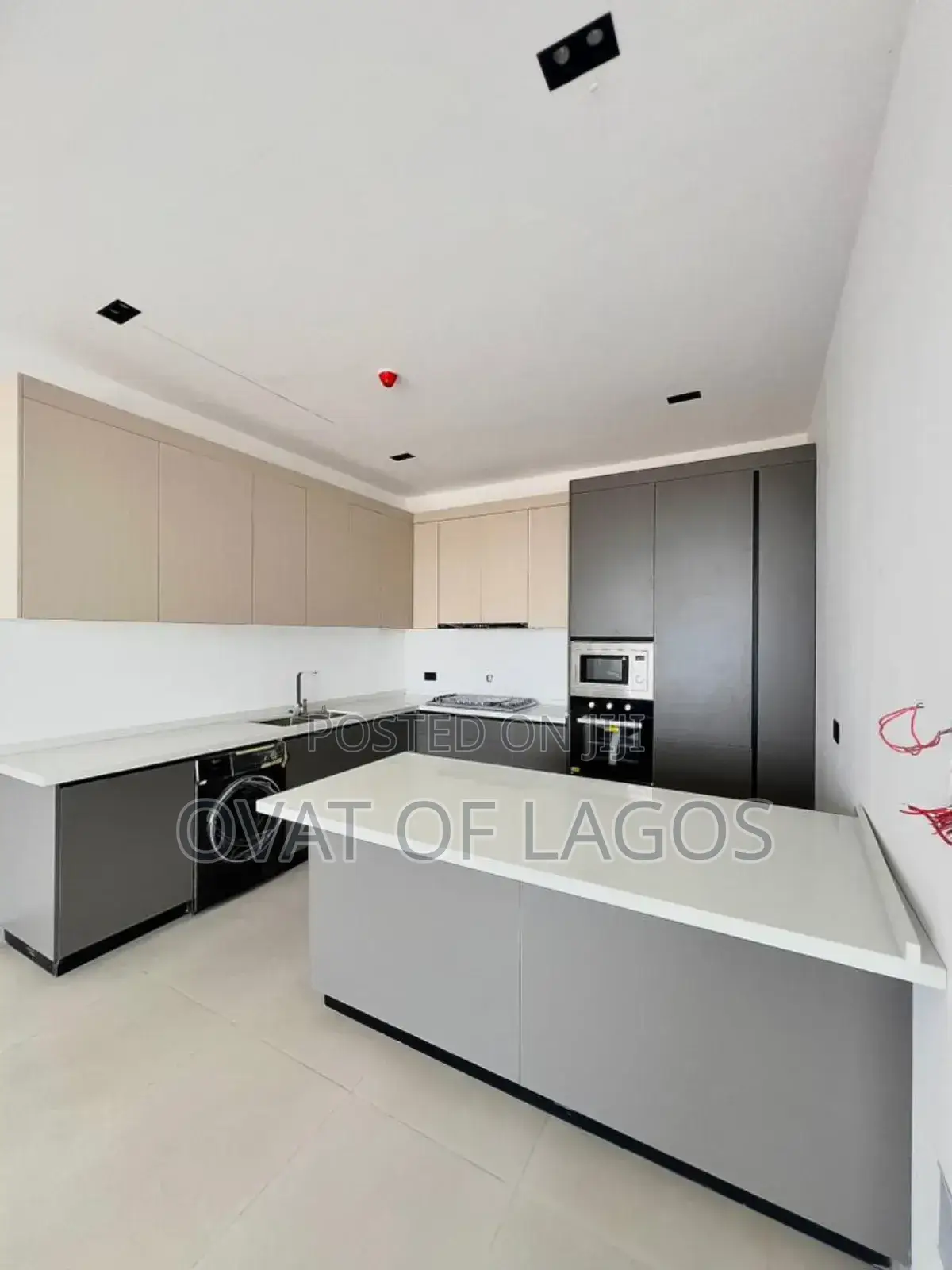 3bdrm Apartment in Lekki Phase 1 for sale in Lekki Phase 1