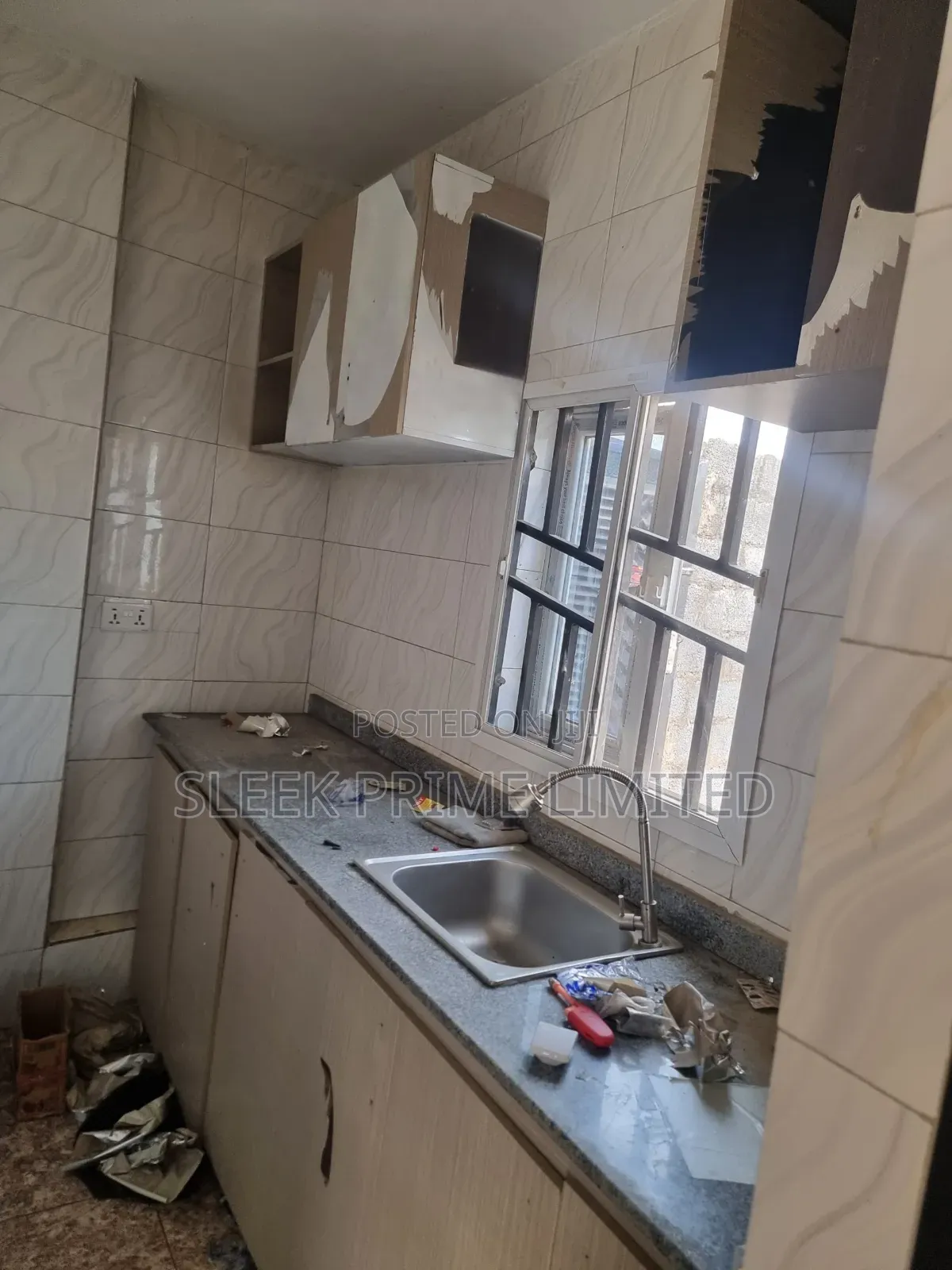 4bdrm Duplex in Lugbe District for sale in Lugbe District