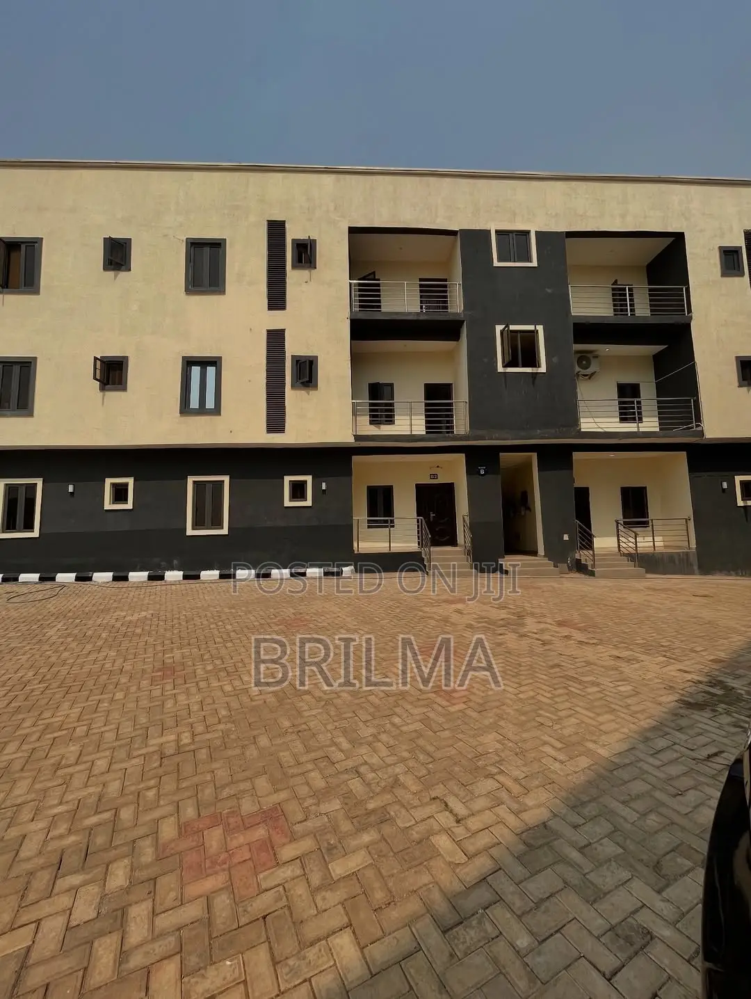 3bdrm Block of Flats in Durumi for sale in Durumi