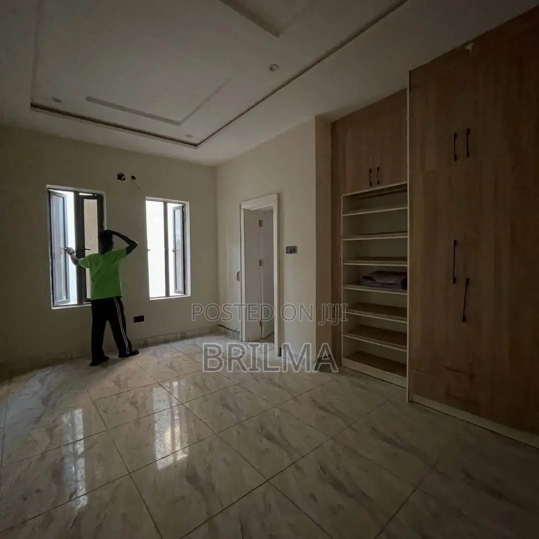 1bdrm Block of Flats in Jahi for sale in Jahi