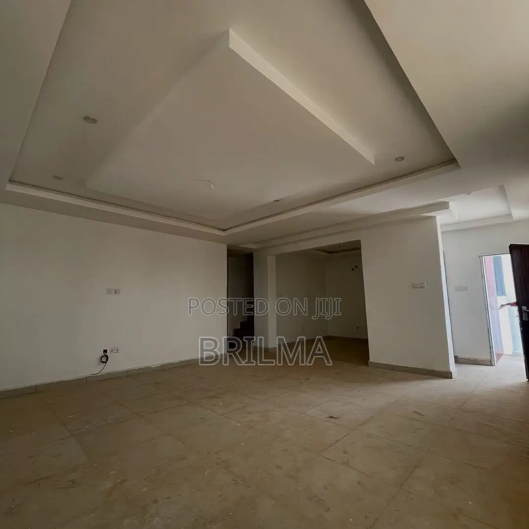 4bdrm Duplex in Kado for sale in Kado