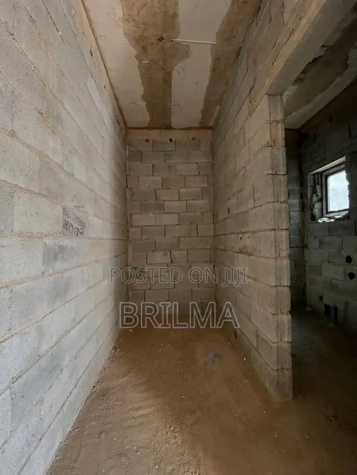 4bdrm Duplex in Mabushi for sale in Mabushi