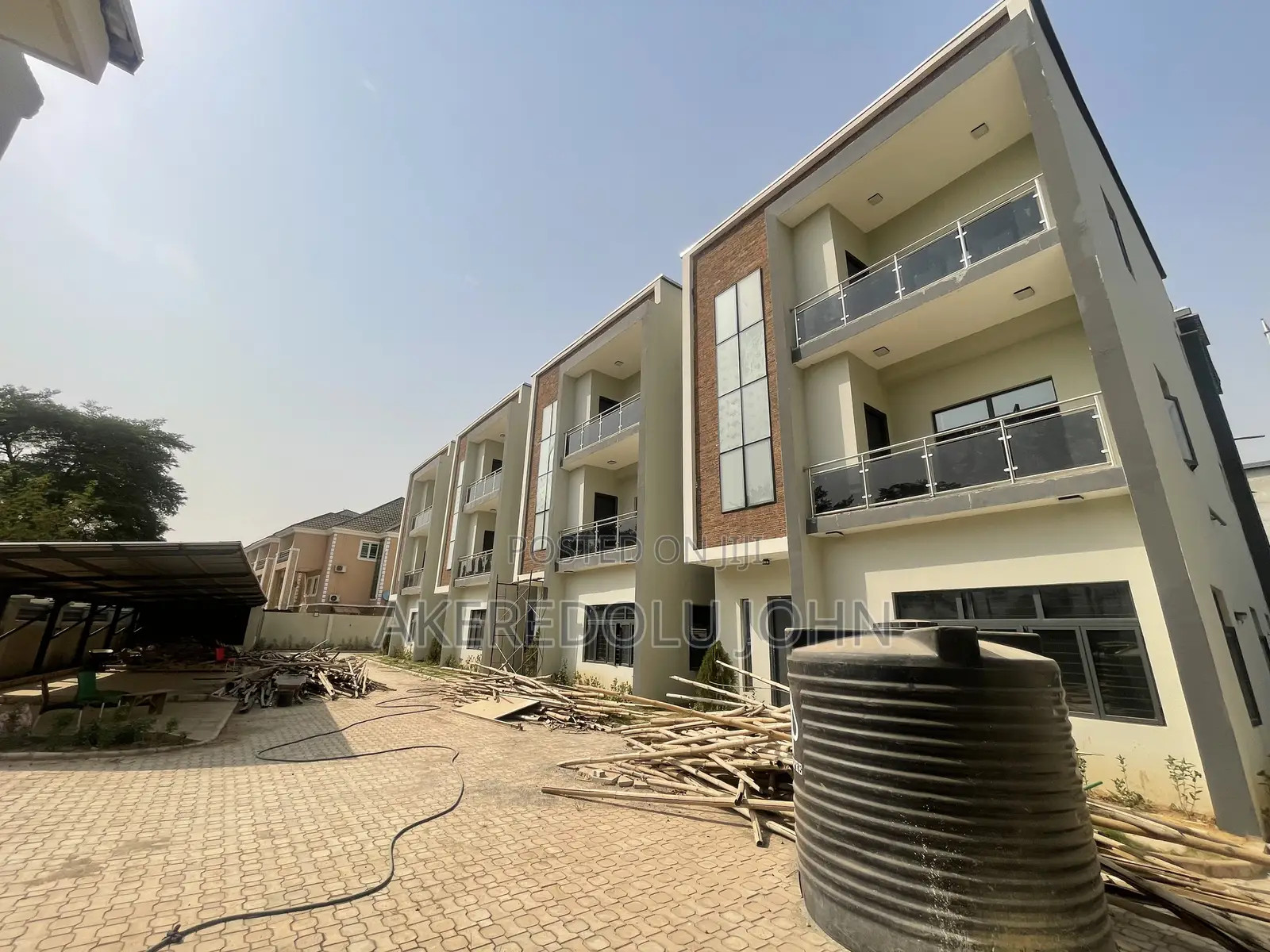 5bdrm Townhouse / Terrace in Utako for rent in Utako