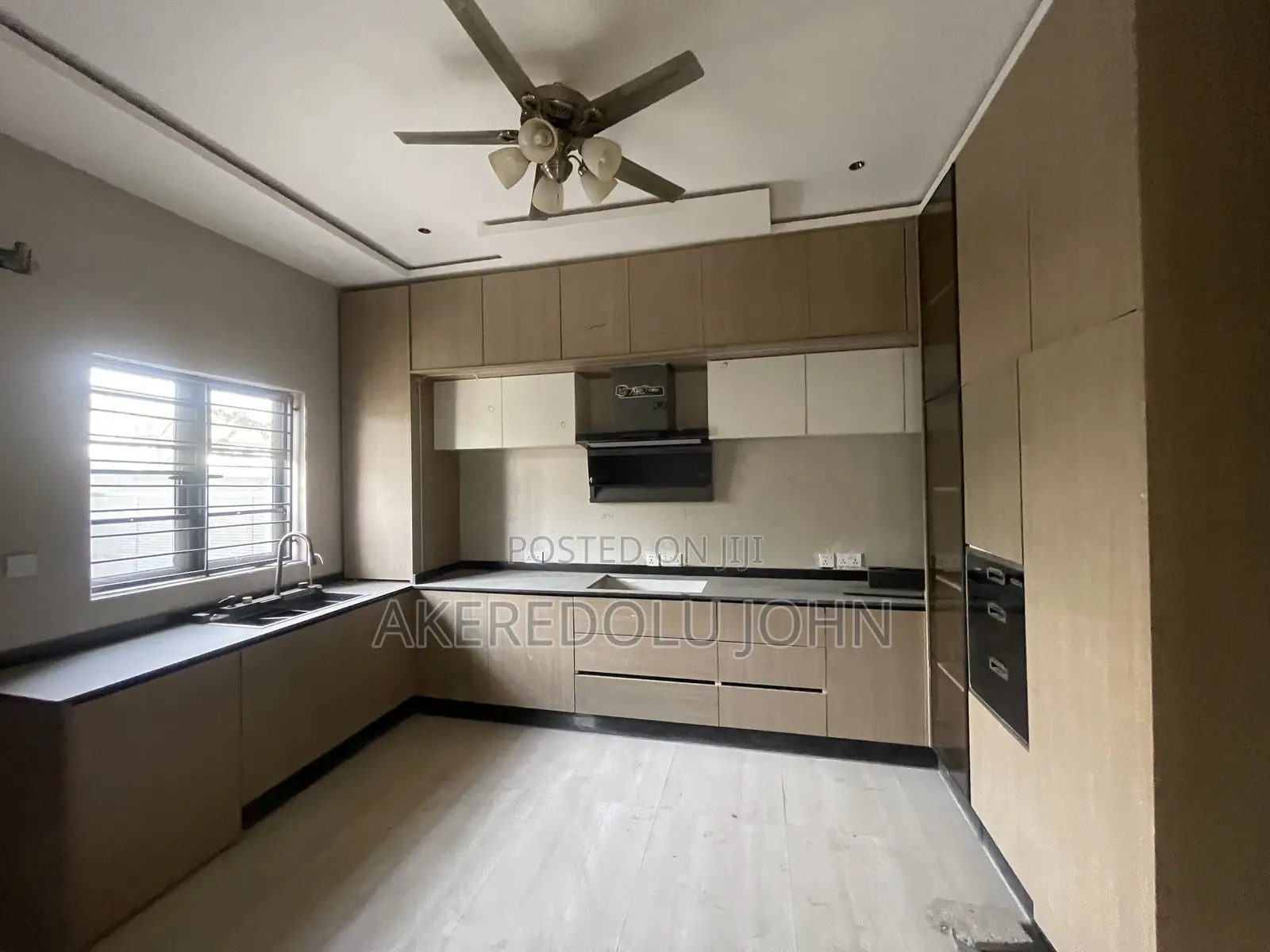 5bdrm Townhouse / Terrace in Utako for rent in Utako
