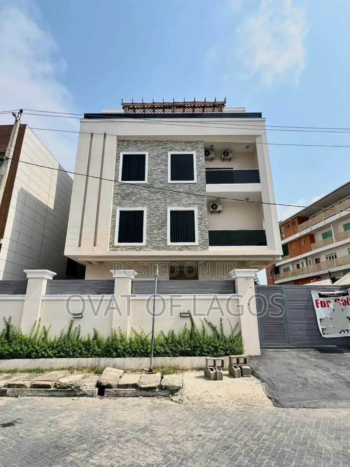 6bdrm Duplex in Lekki Phase 1 for sale in Lekki Phase 1