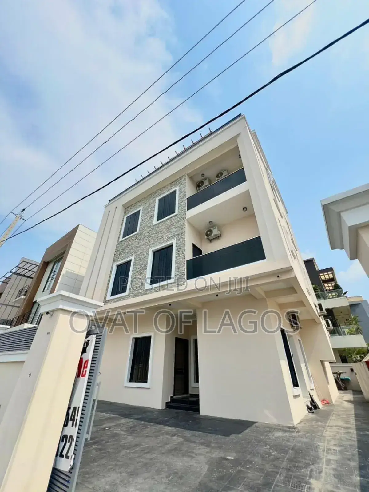 6bdrm Duplex in Lekki Phase 1 for sale in Lekki Phase 1