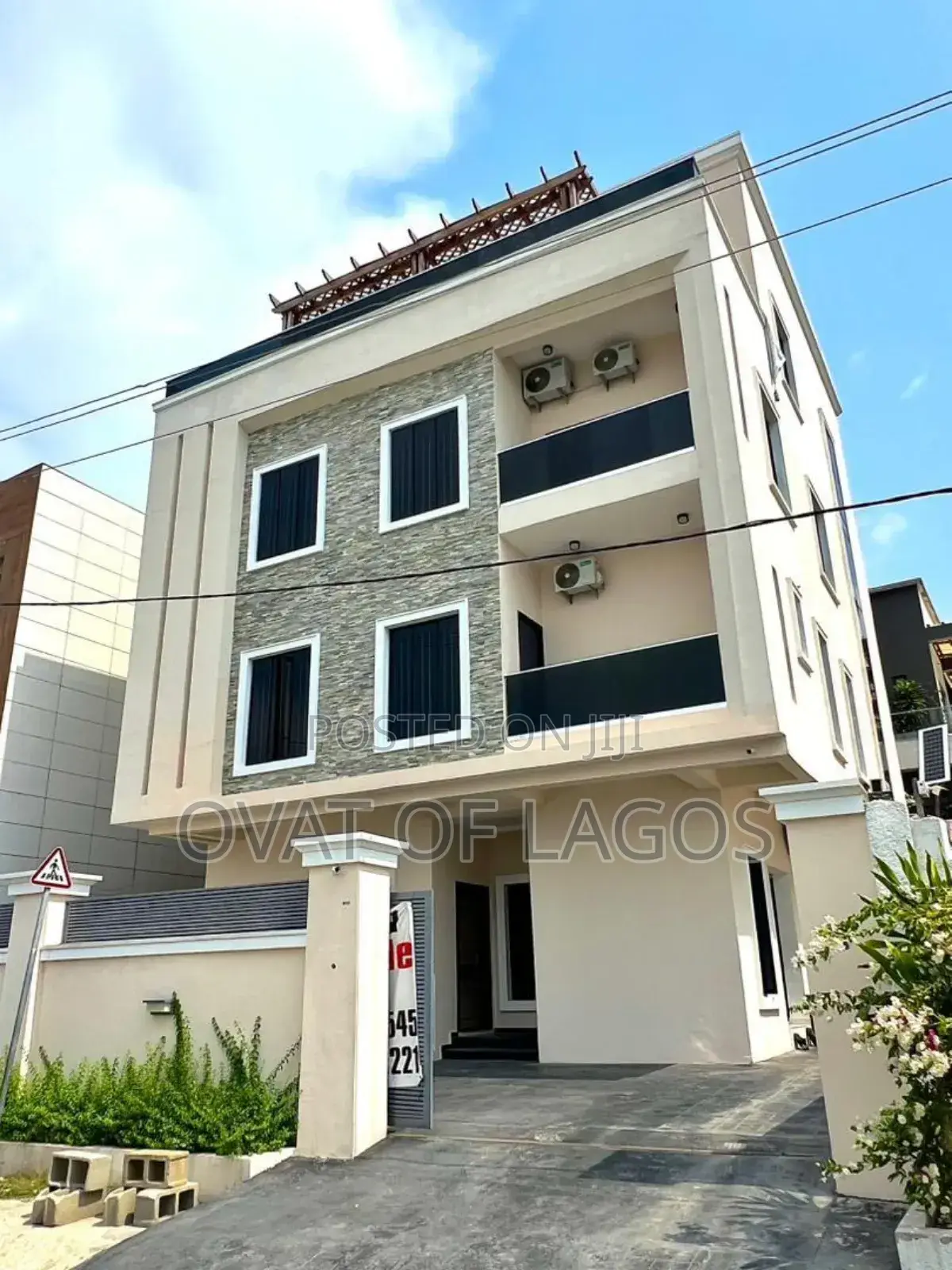 6bdrm Duplex in Lekki Phase 1 for sale in Lekki Phase 1