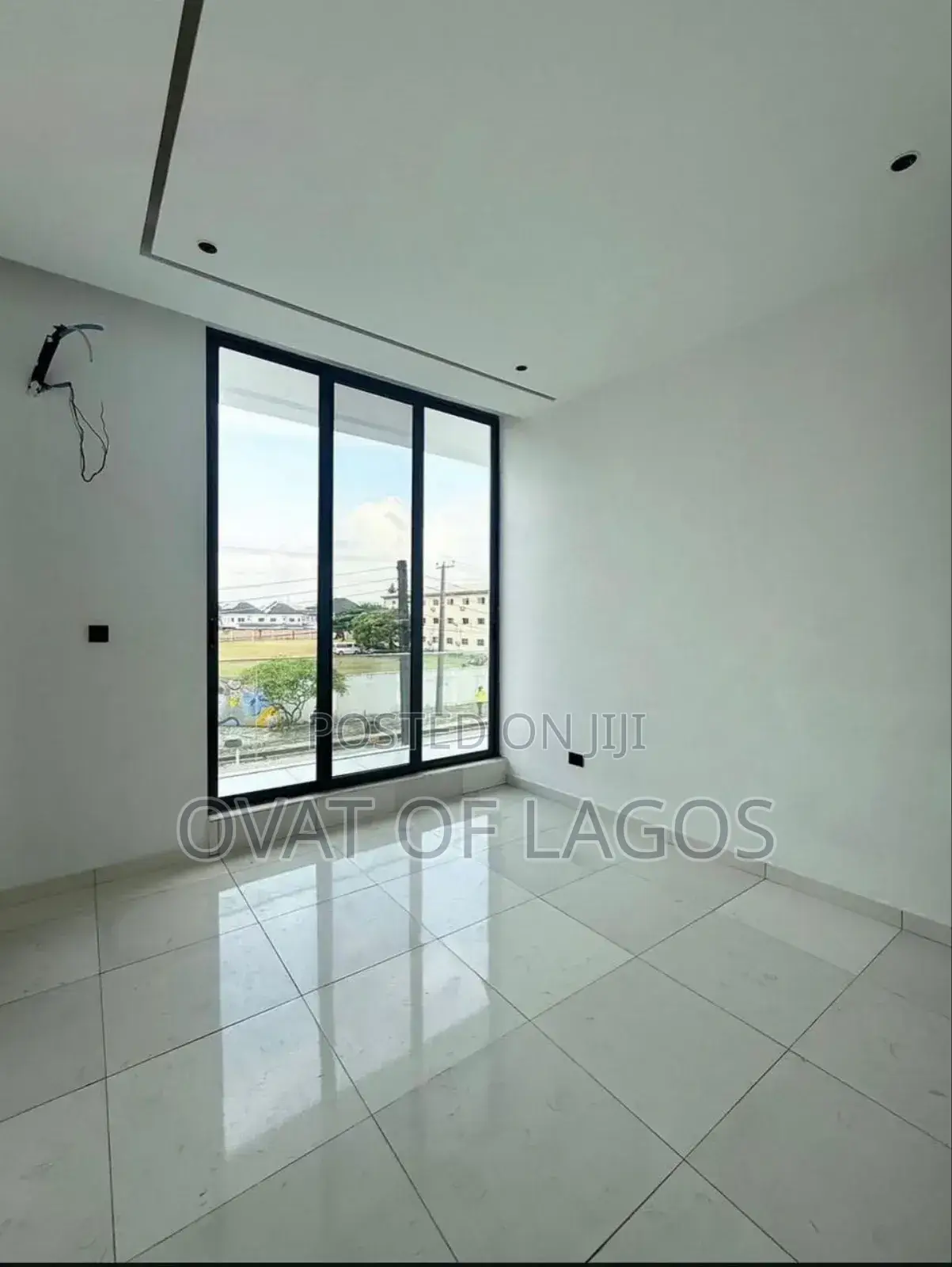 2bdrm Duplex in Oniru, Victoria Island for sale in Victoria Island