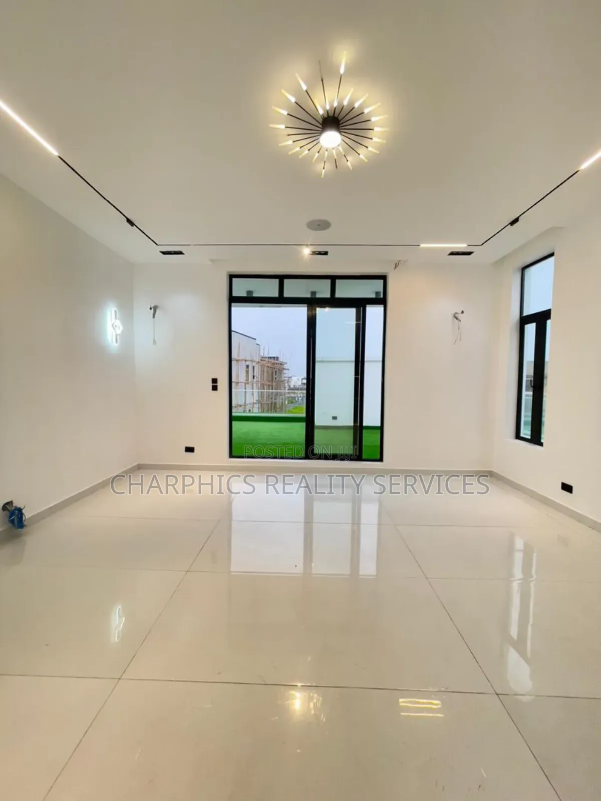 5bdrm Duplex in Osapa london for sale in Osapa london