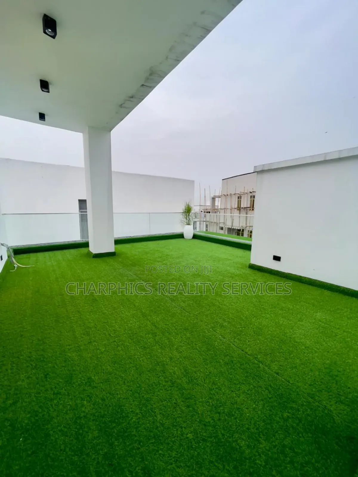 5bdrm Duplex in Osapa london for sale in Osapa london
