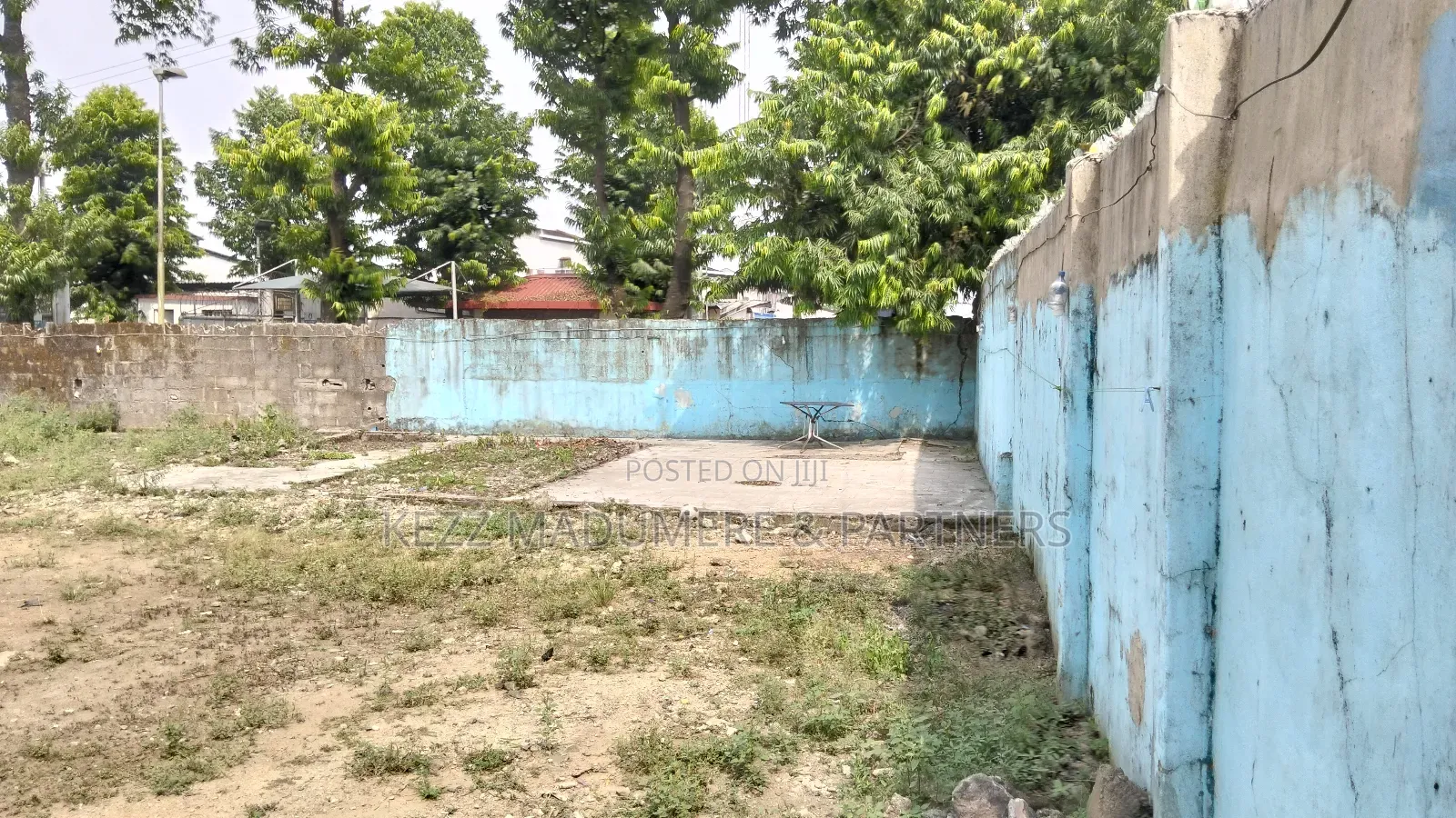 To Let / Lease : 6 Plots , Aba Road Near Eleme Junction, Ph in Port-Harcourt