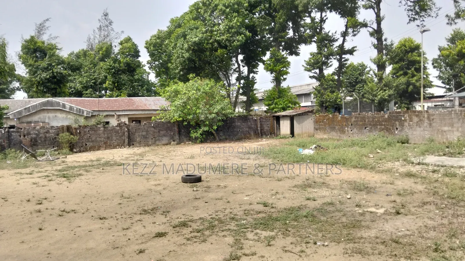 To Let / Lease : 6 Plots , Aba Road Near Eleme Junction, Ph in Port-Harcourt