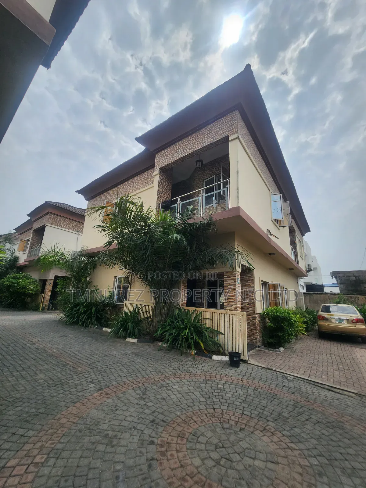 Bedroom Duplex for Rent Chevron in Chevron
