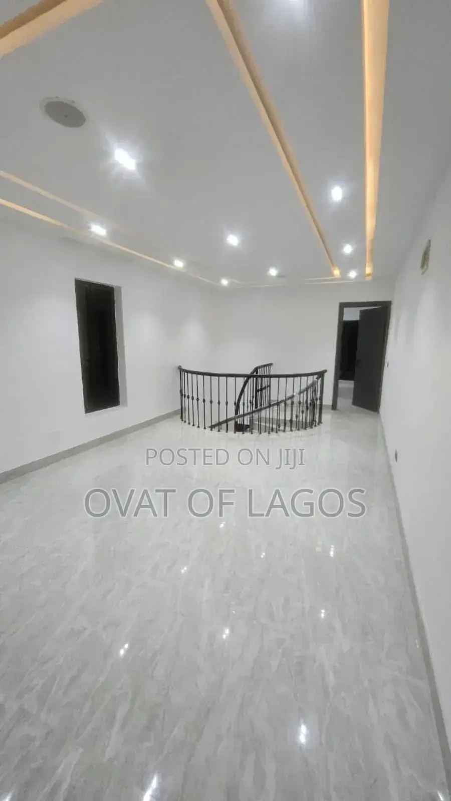 5bdrm Duplex in New Road Lekki for sale in Lekki