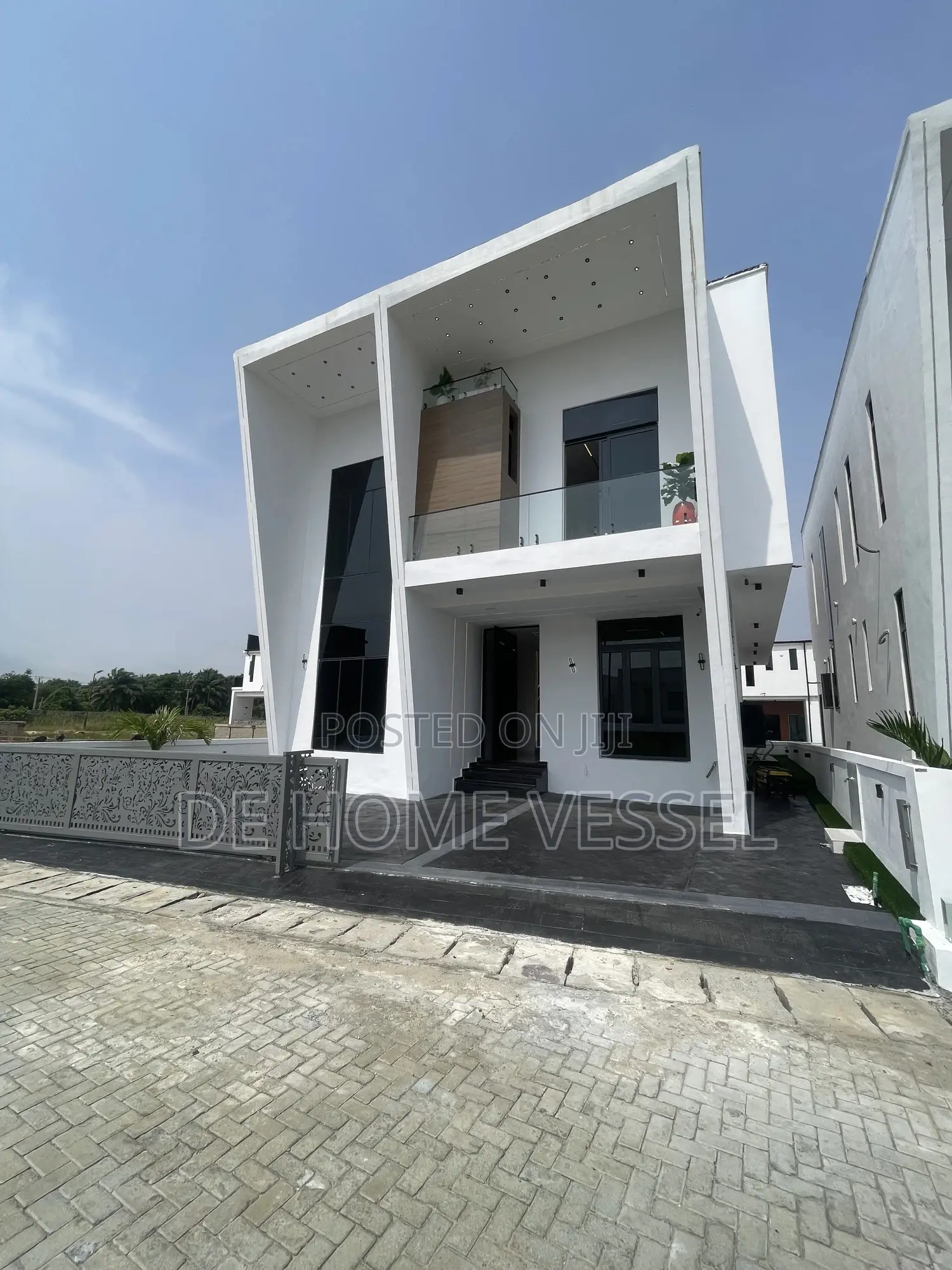 5bdrm Duplex in Lekki for sale in Lekki