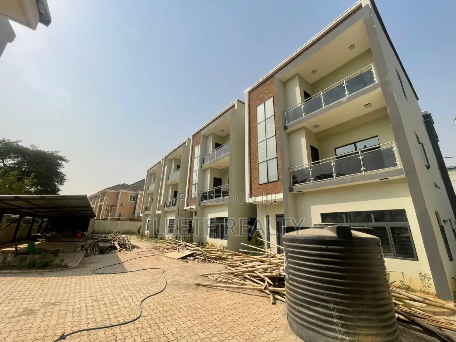 5bdrm Townhouse / Terrace in Utako for rent in Utako