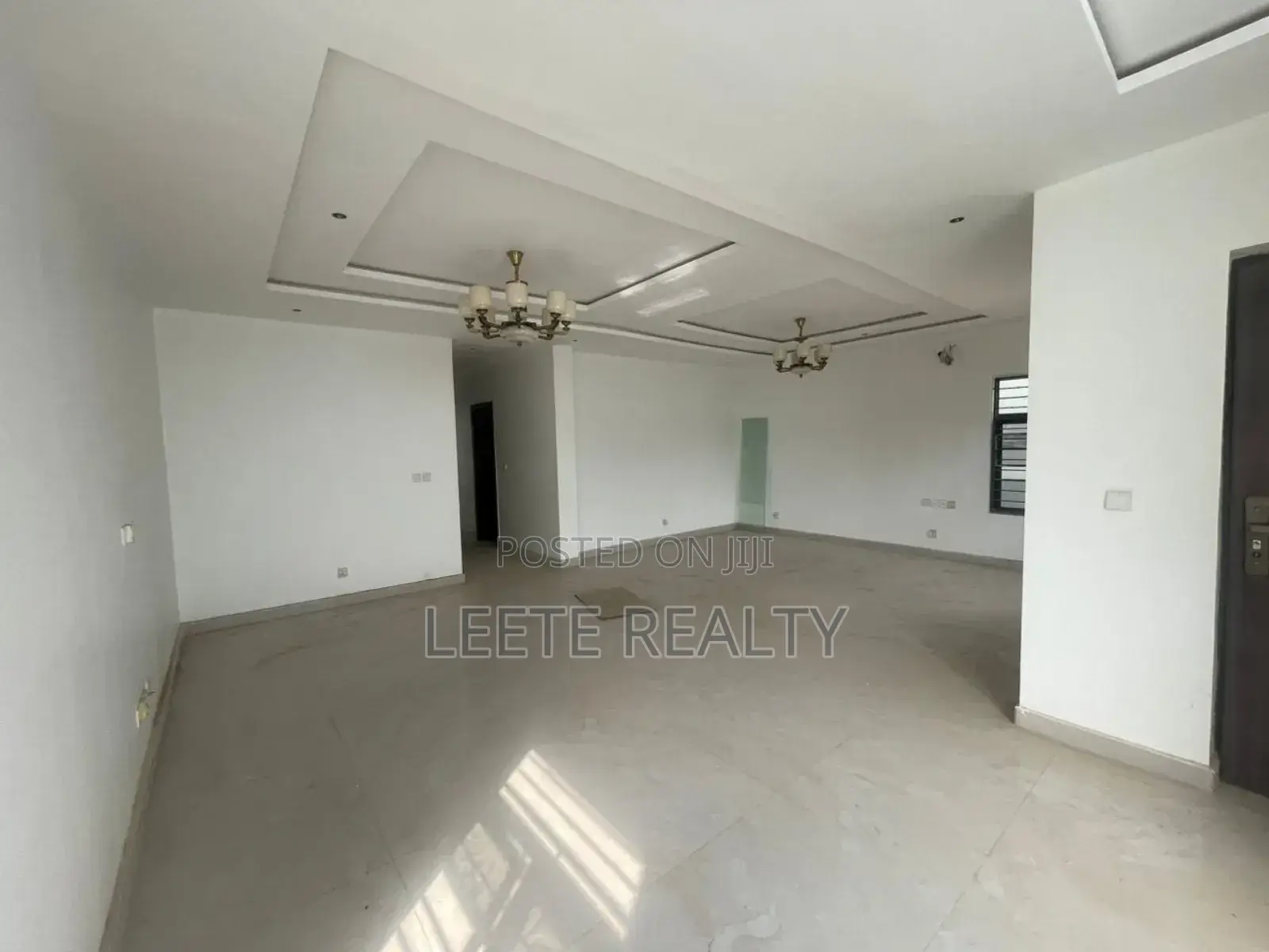 5bdrm Townhouse / Terrace in Utako for rent in Utako