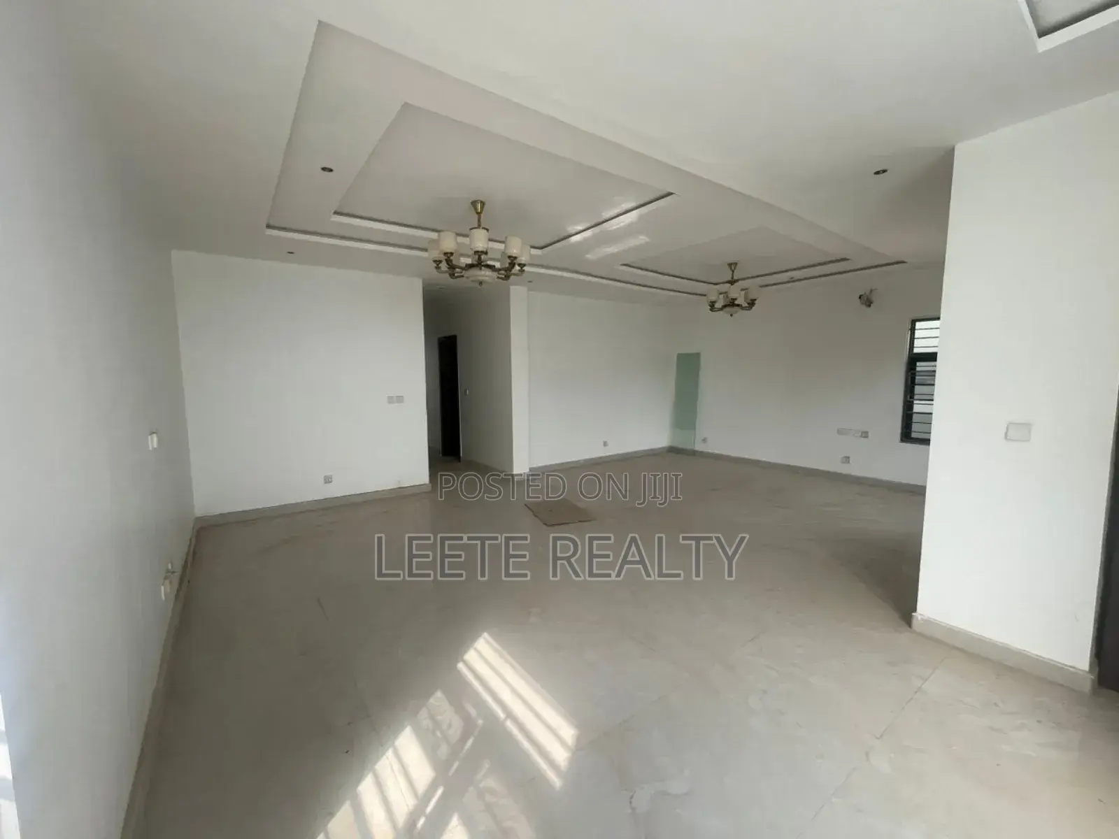 5bdrm Townhouse / Terrace in Utako for rent in Utako