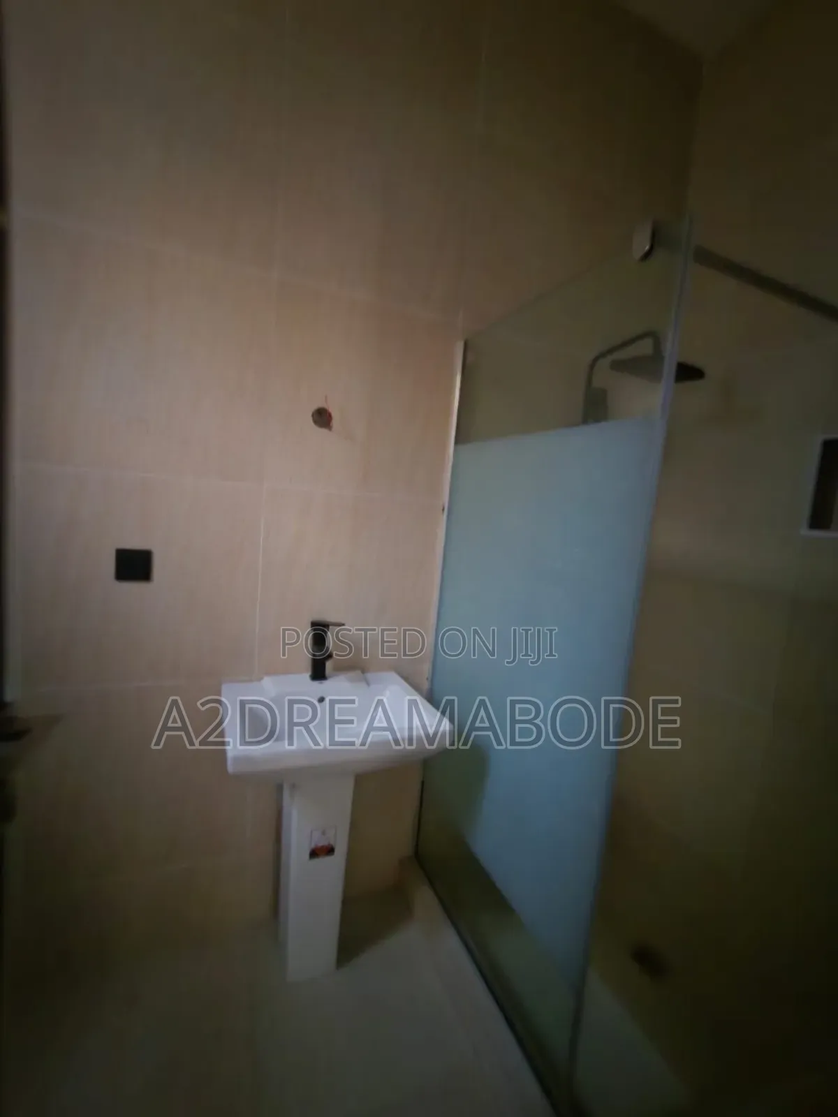 5bdrm Duplex in Omole Phase 2 Gra for rent in Omole Phase 2