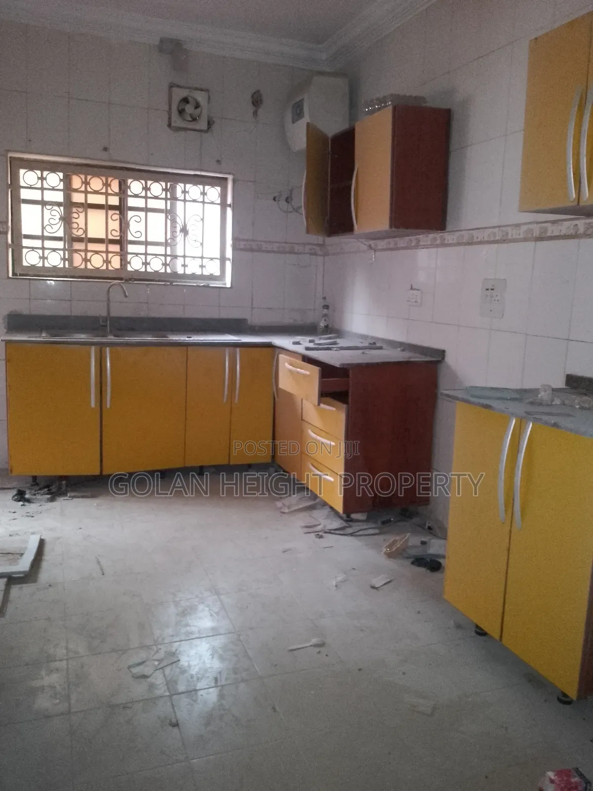 2bdrm Block of Flats in Gwarinpa Estate for rent in Gwarinpa
